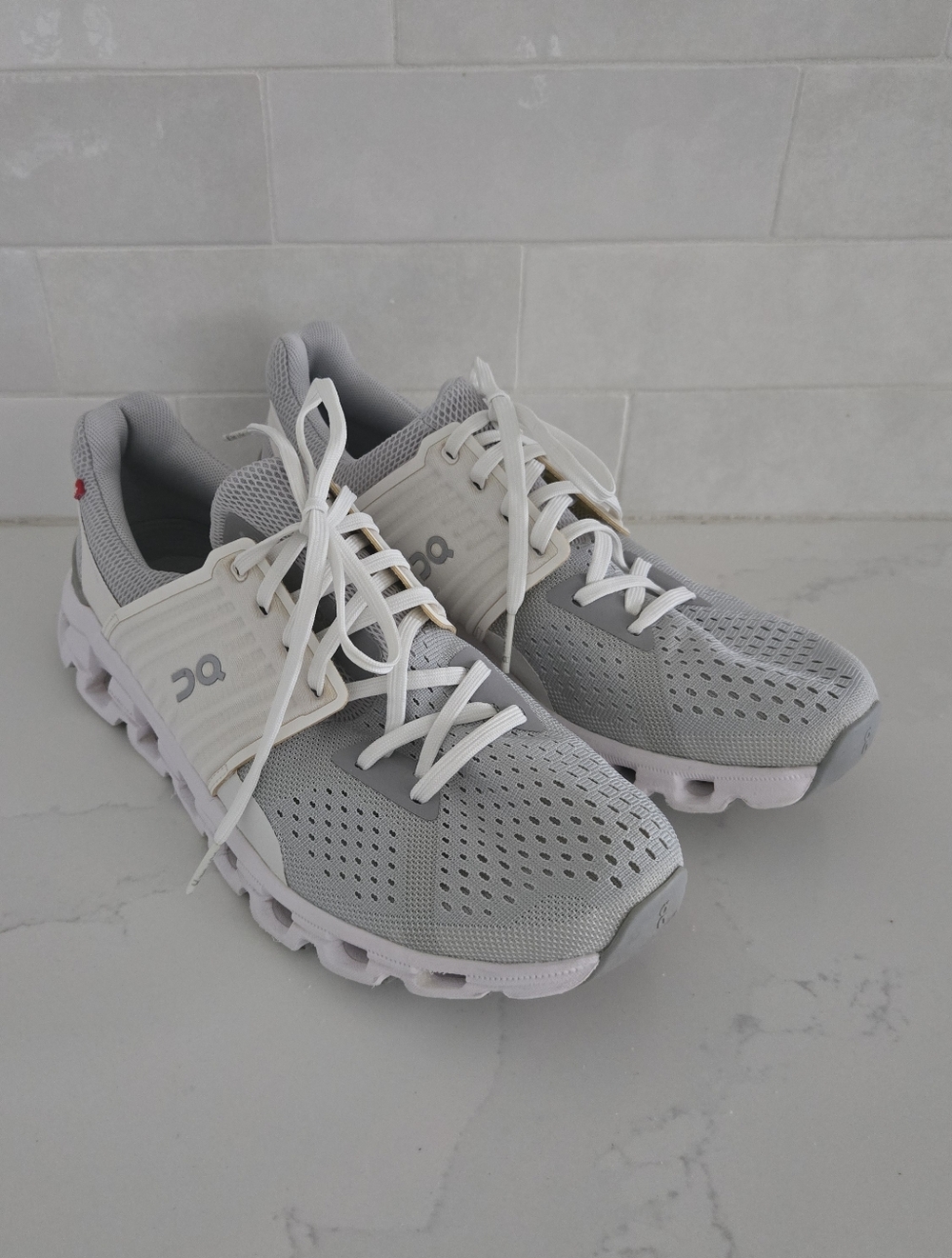 On Cloudswift Women's Glacier Gray White Athletic Running Shoes Sneakers 8.5 - Picture 2 of 9
